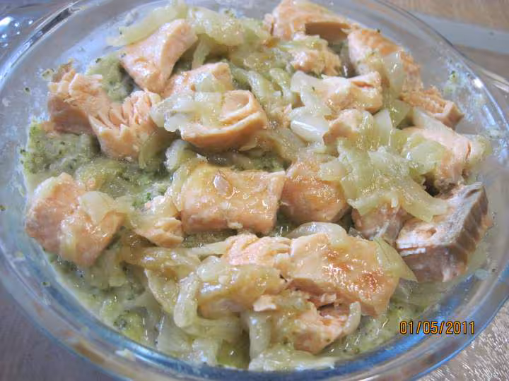 Puree de brocoli au saumon rose gratinee