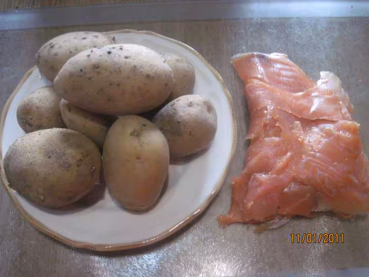 Puree de pommes de terre au saumon rose gratinees