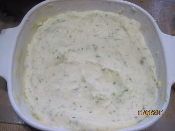 Puree de pommes de terre au saumon rose gratinees