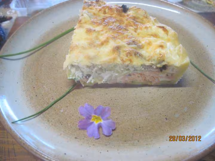 Quiche au saumon courgette et fromage de chevre