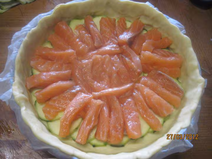 Quiche au saumon courgette et fromage de chevre