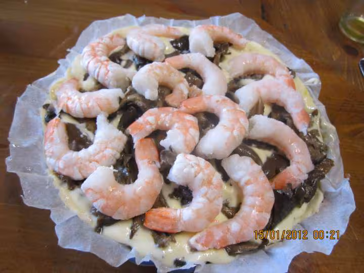 Quiche au saumon et crevettes au fromage de brousse