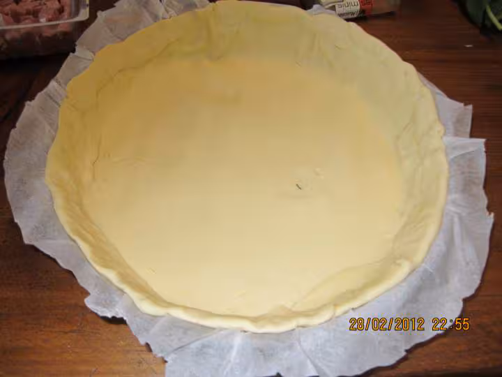 Quiche aux poireaux et jambon basilic