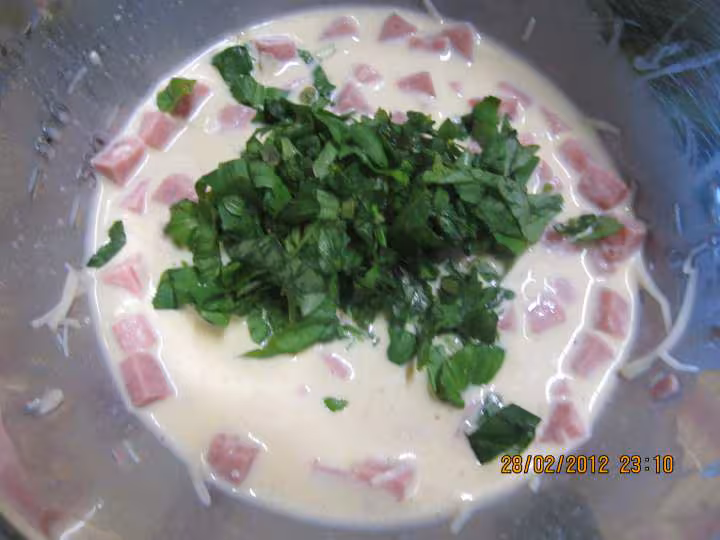 Quiche aux poireaux et jambon basilic