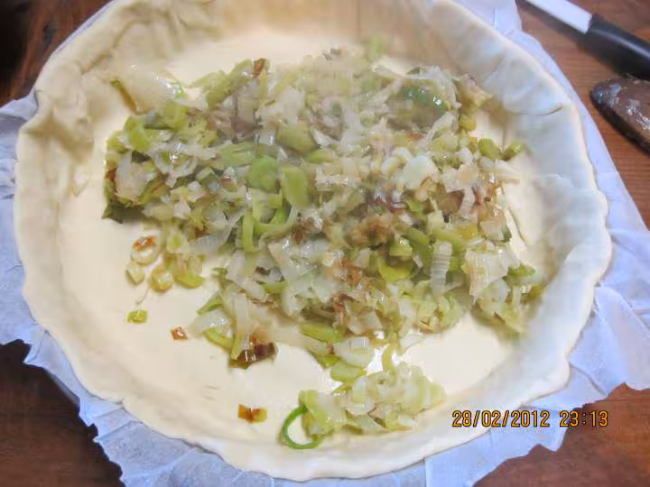 Quiche aux poireaux et jambon basilic
