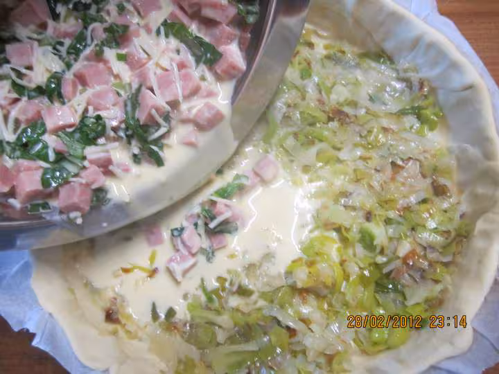 Quiche aux poireaux et jambon basilic