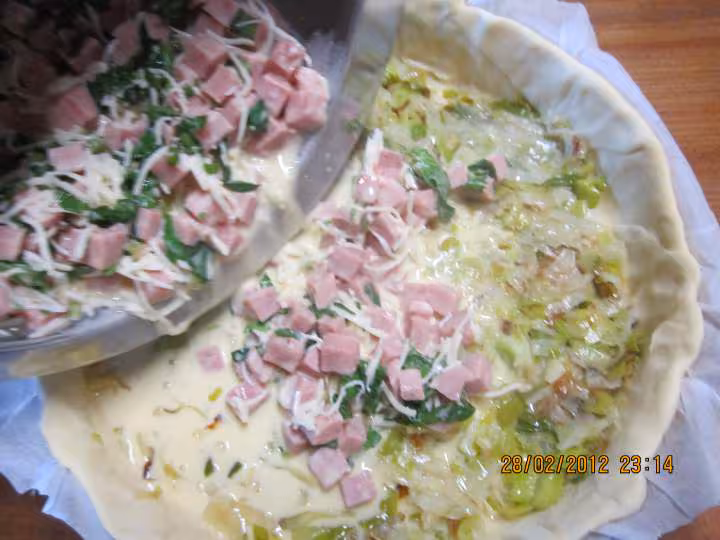 Quiche aux poireaux et jambon basilic