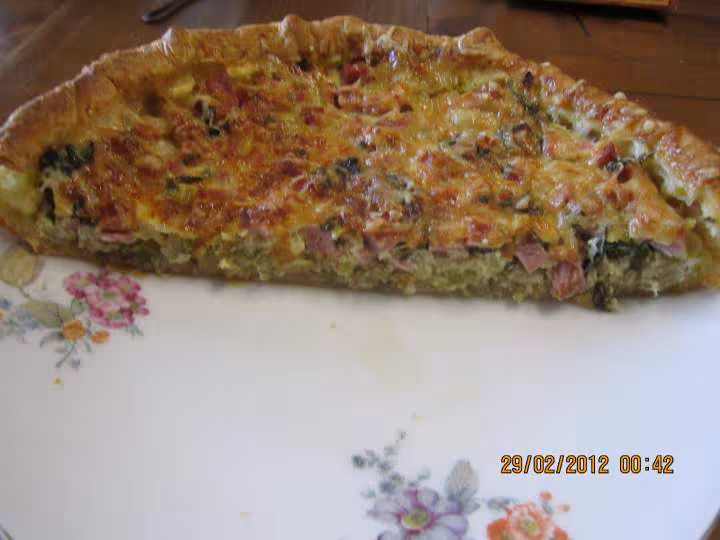 Quiche aux poireaux et jambon basilic