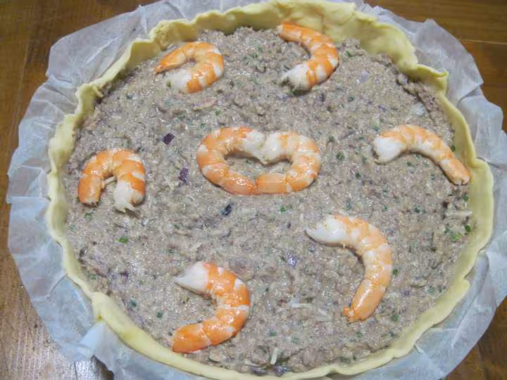 Quiche aux sardines et crevettes roses