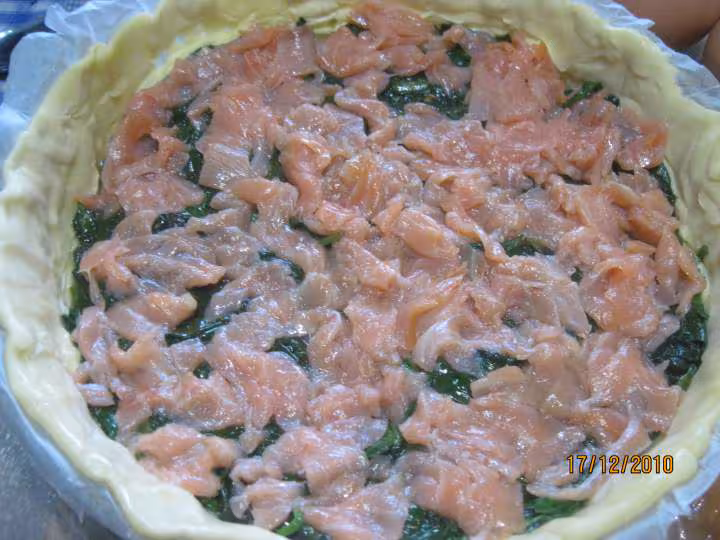 Quiche de pousses d epinards et saumon rose