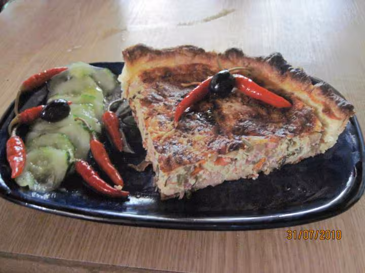 Quiche surprise salee au fromage de brousse photos