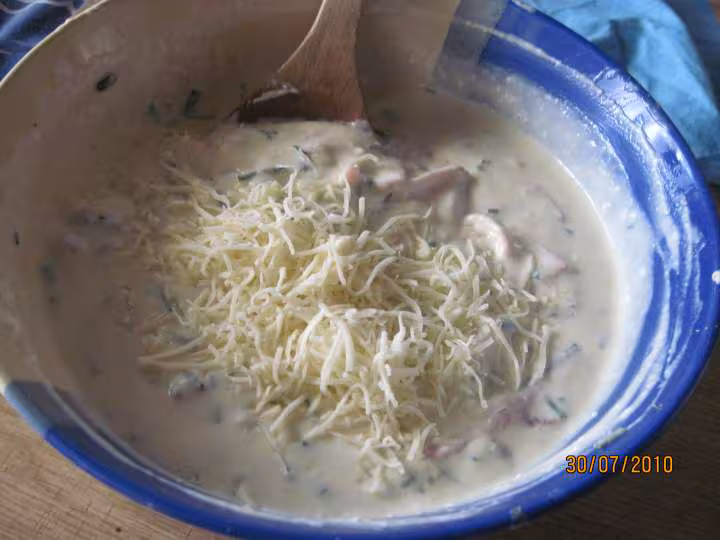 Quiche surprise salee au fromage de brousse photos