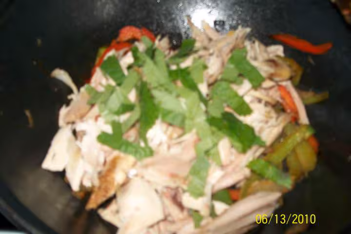 Reste de blancs de poulets aux poivrons