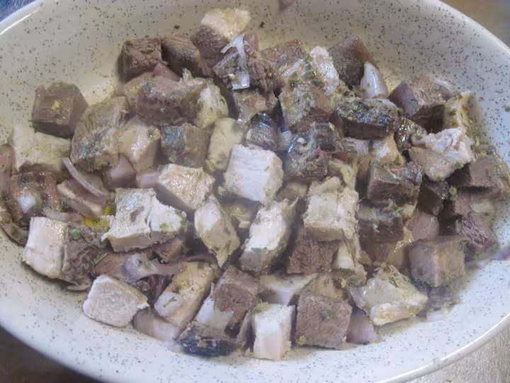 Restes de viandes en salade a l echalotes