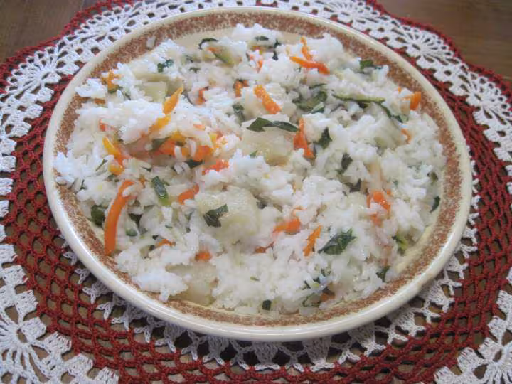 Riz a la julienne de legumes et poisson