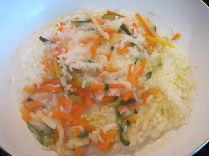 Riz a la julienne de legumes et poisson