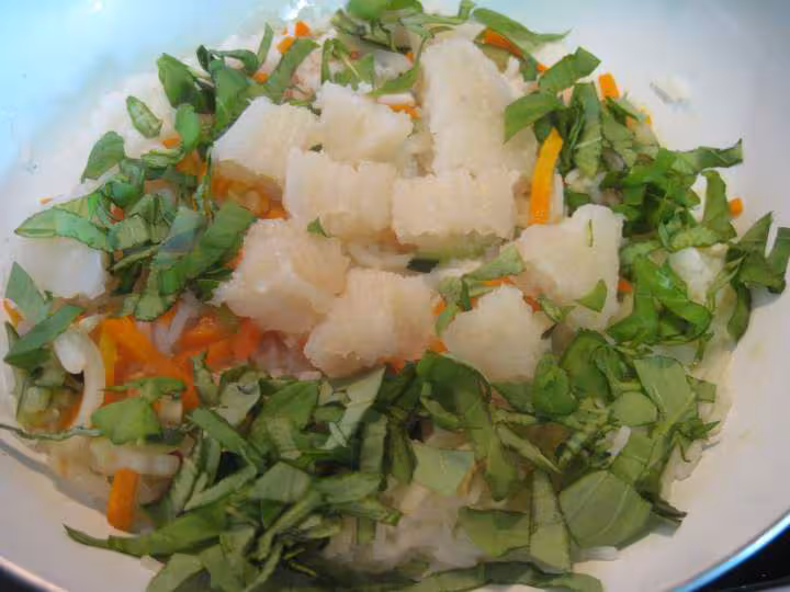 Riz a la julienne de legumes et poisson