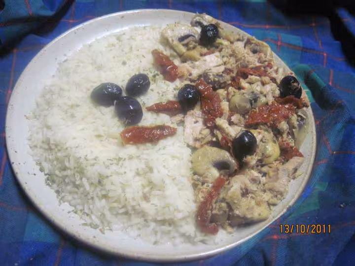 Riz au thon champignons et tomates sechees