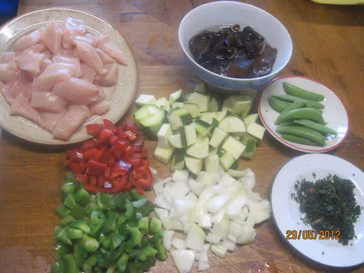 Riz thai aux legumes et poulet