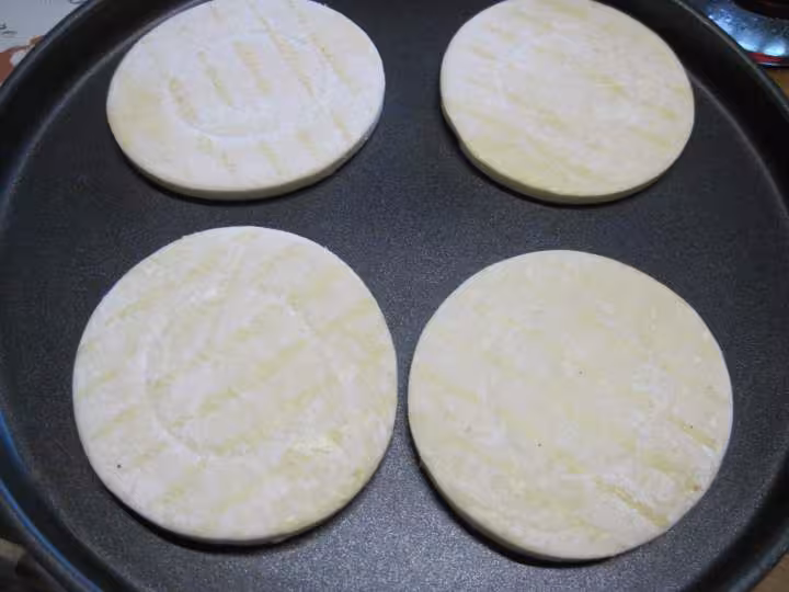 Rognons de porc en croutes a bouchees