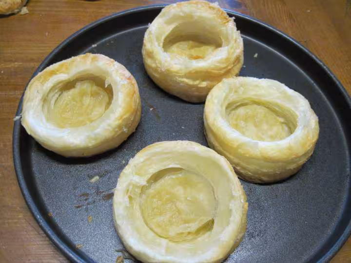 Rognons de porc en croutes a bouchees