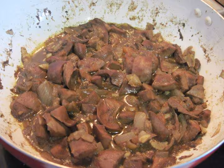Rognons de porc en croutes a bouchees