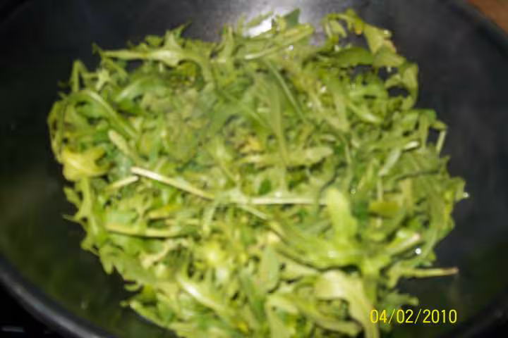 Roquette cuisinee au tagliatelle