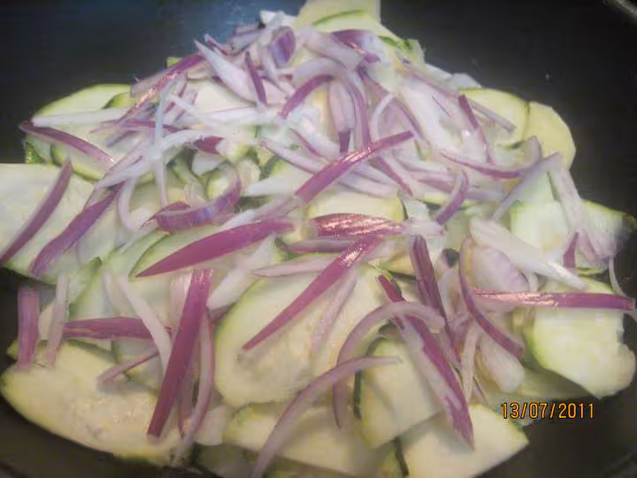 Roti de dinde au basilic a l etouffer de legumes