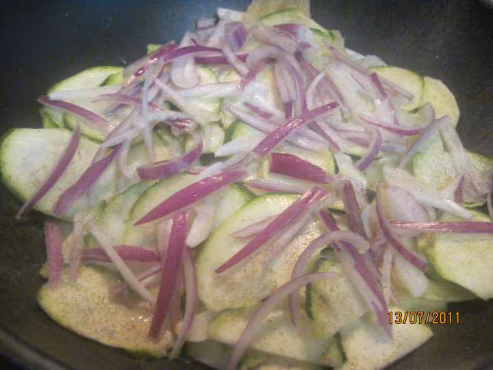 Roti de dinde au basilic a l etouffer de legumes