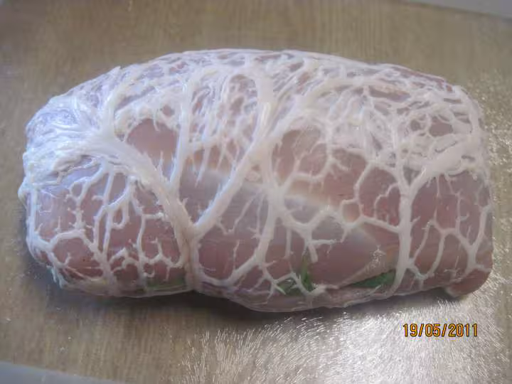 Roti de dinde au foie gras de canard et basilic