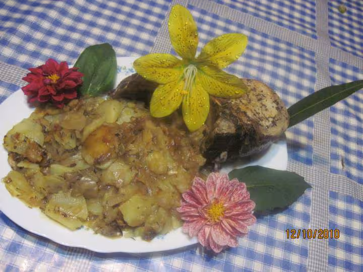 Roti de porc a l etouffe p de terre et oignons
