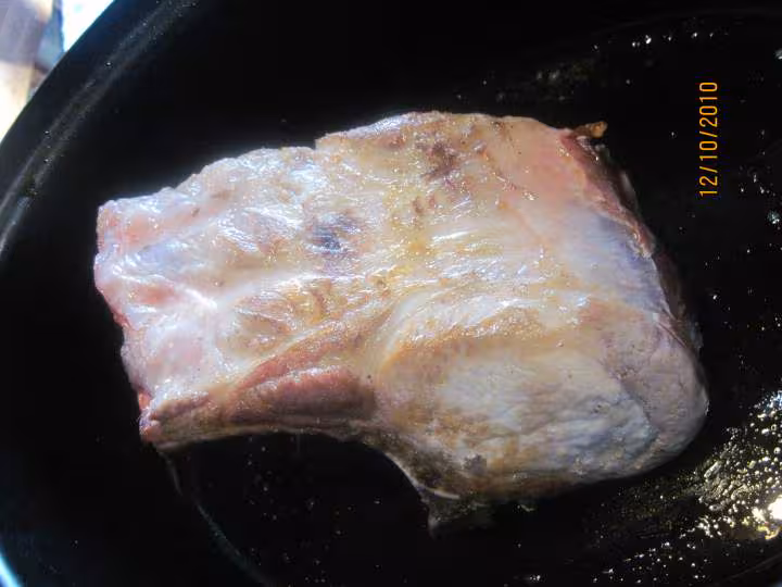 Roti de porc a l etouffe p de terre et oignons