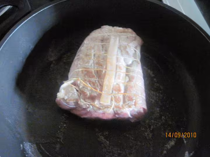 Roti de veau aux endives cuit a l etouffe