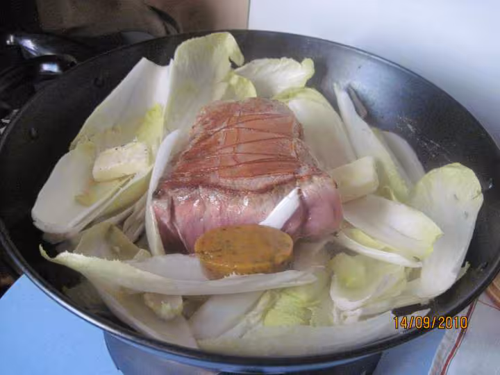 Roti de veau aux endives cuit a l etouffe