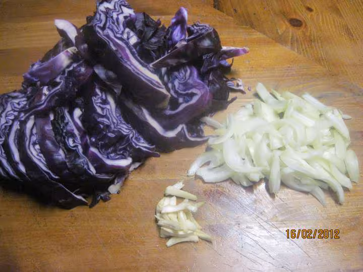 Rouelle de porc au chou rouge a l etouffer