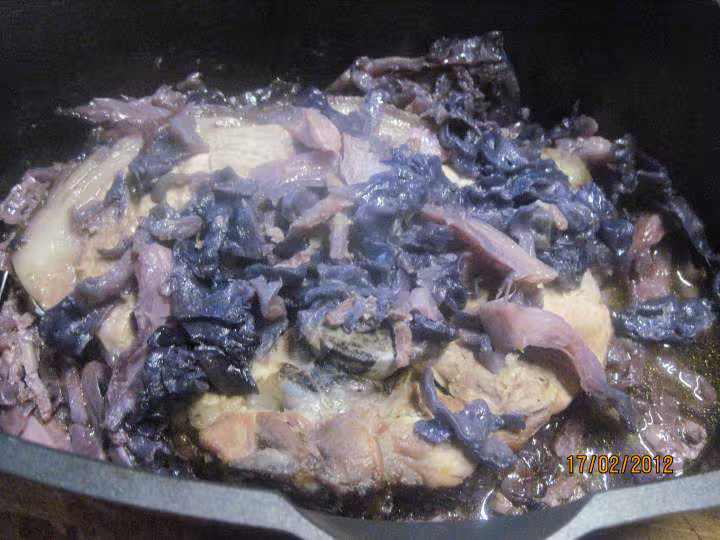 Rouelle de porc au chou rouge a l etouffer