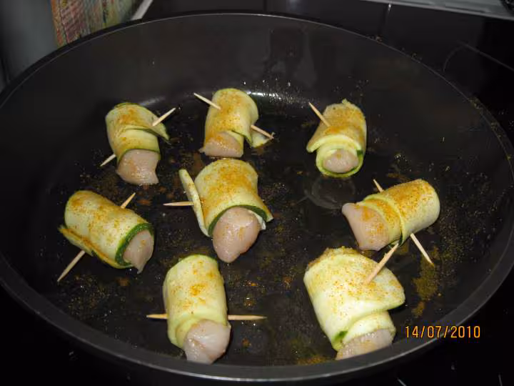Rouleaux de courgettes aux blancs de poulet