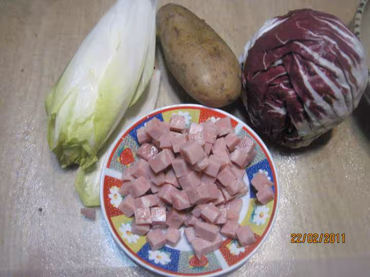 Salade aux 2 endives et crudites