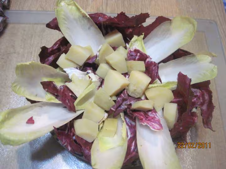 Salade aux 2 endives et crudites