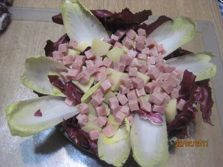 Salade aux 2 endives et crudites