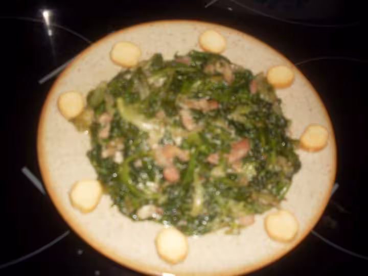 Salade cuite aux lardons