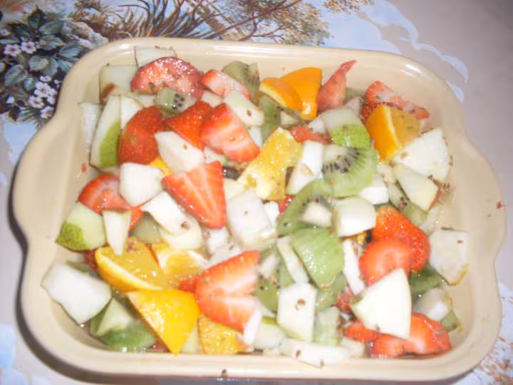 Salade de fruits frais aux vin blanc