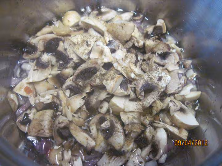 Sauce aux champignons au vin blanc