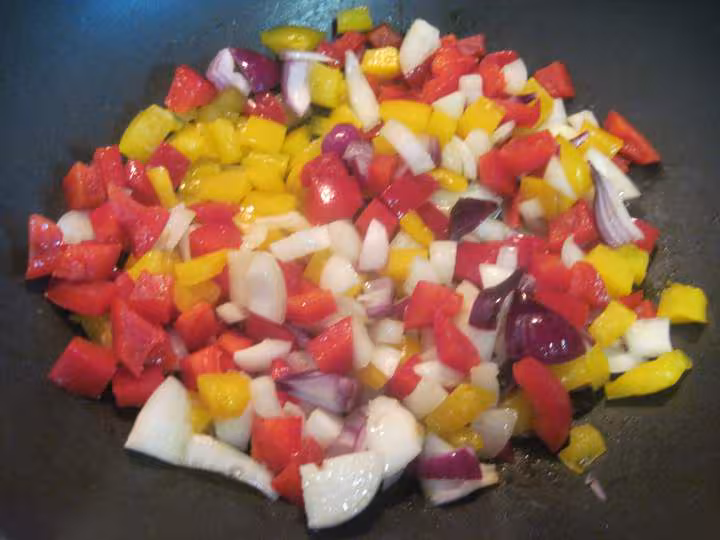 Sauce tomate aux poivrons et basilic
