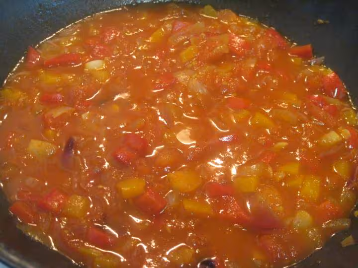 Sauce tomate aux poivrons et basilic