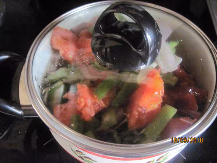 Sauce tomates et poivrons verts