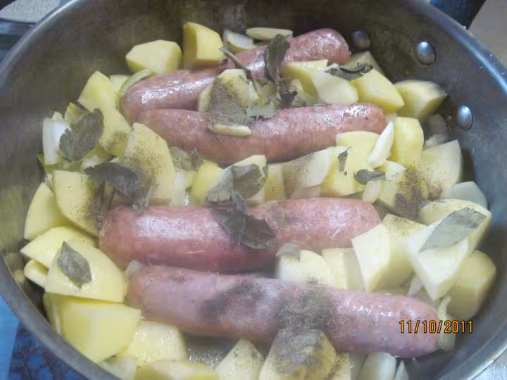 Saucisses de toulouse p de terre au curry