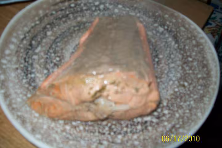 Saumon rose aux petits legumes et mayonnaise