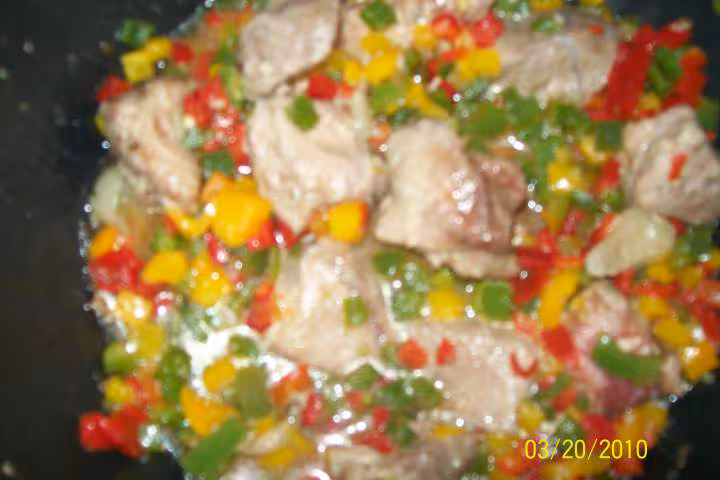 Saute de dinde aux 3 poivrons couleurs