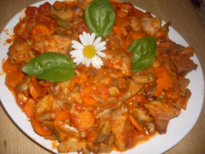 Saute de porc a la sauce tomate amp legumes